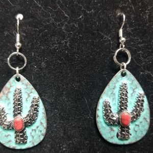 Necklaces and earring set